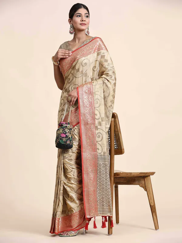 Beige_Katan_Silk_With_Zari_Weaving_Rich_Pallu_And_Contrast_Weaving_Small_Border_Saree