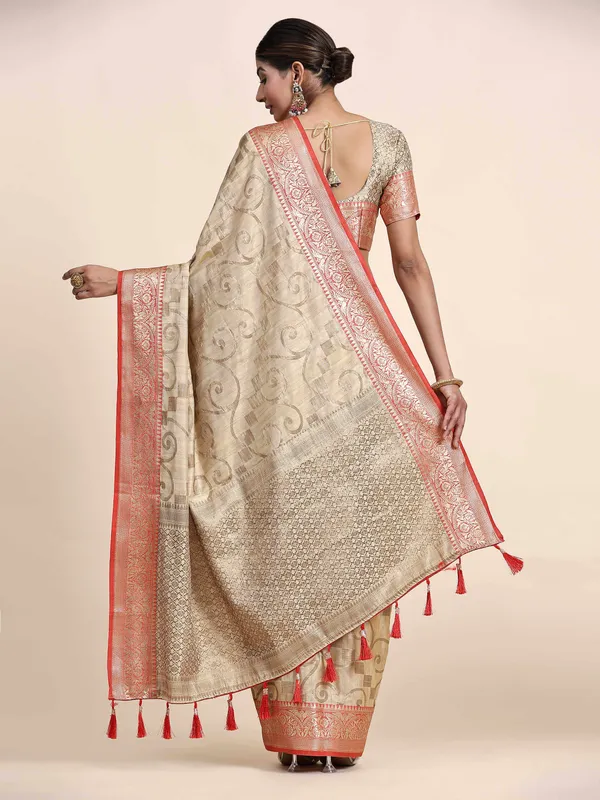 Beige_Katan_Silk_With_Zari_Weaving_Rich_Pallu_And_Contrast_Weaving_Small_Border_Saree