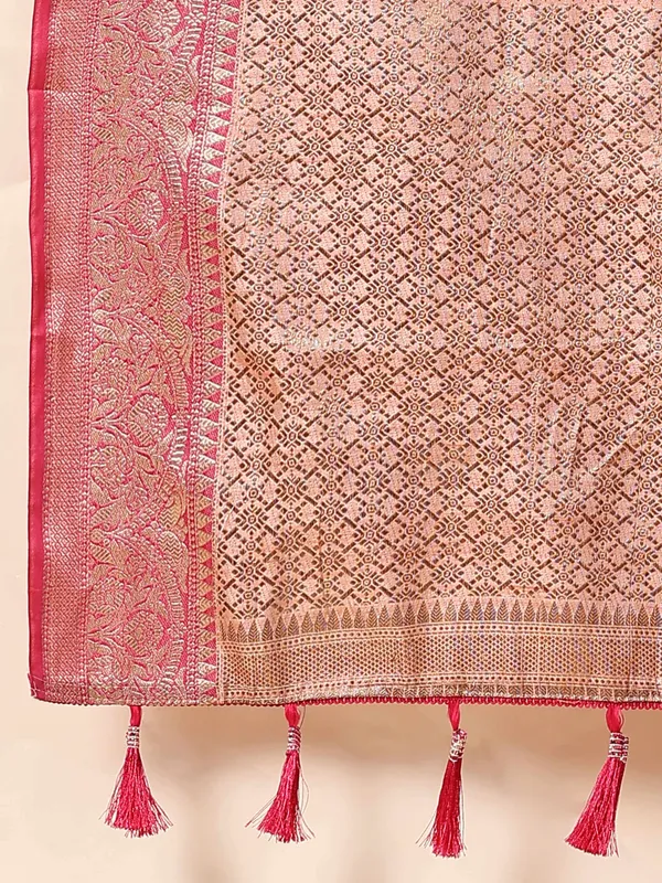 Peach_Katan_Silk_With_Zari_Weaving_Rich_Pallu_And_Contrast_Weaving_Small_Border_Saree