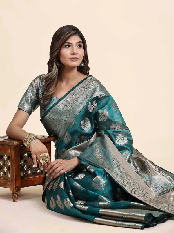 Sky_Blue_Organza_Silk_Fabric_With_Zari_Weaving_Rich_Pallu_And_Contrast_Meenakri_Weaving_Border_Saree