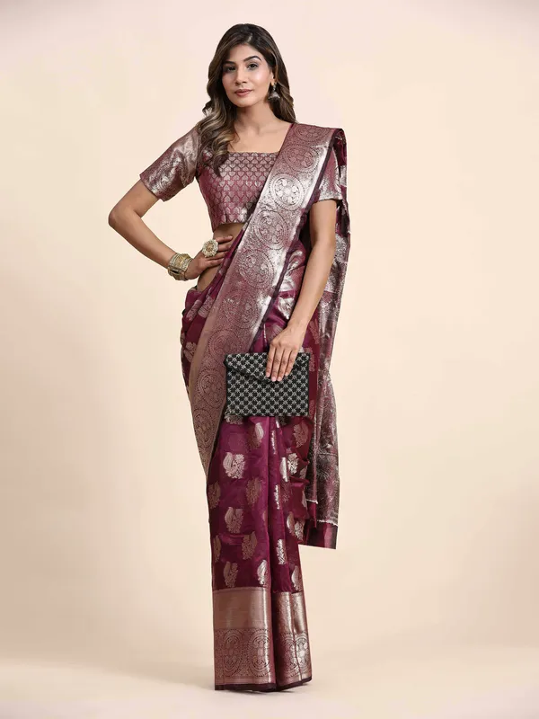 Maroon_Organza_Silk_Fabric_With_Zari_Weaving_Rich_Pallu_And_Contrast_Meenakri_Weaving_Border_Saree