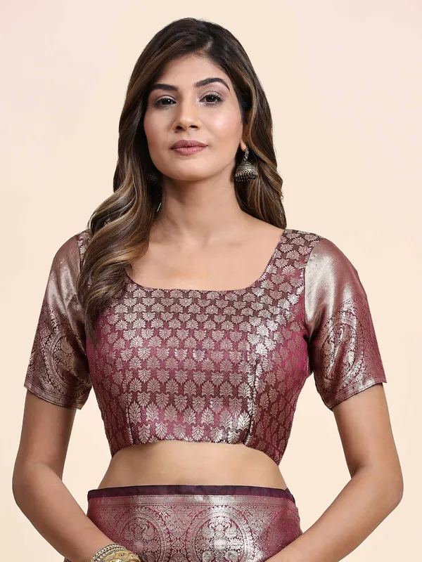 Maroon_Organza_Silk_Fabric_With_Zari_Weaving_Rich_Pallu_And_Contrast_Meenakri_Weaving_Border_Saree