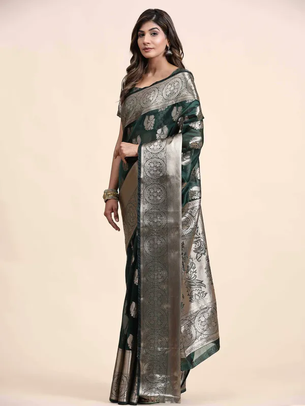 Black_Organza_Silk_Fabric_With_Zari_Weaving_Rich_Pallu_And_Contrast_Meenakri_Weaving_Border_Saree