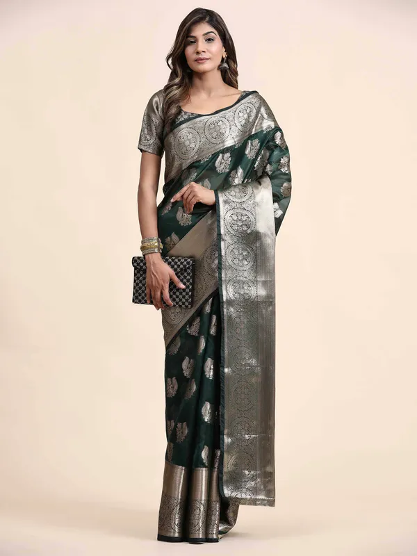 Black_Organza_Silk_Fabric_With_Zari_Weaving_Rich_Pallu_And_Contrast_Meenakri_Weaving_Border_Saree