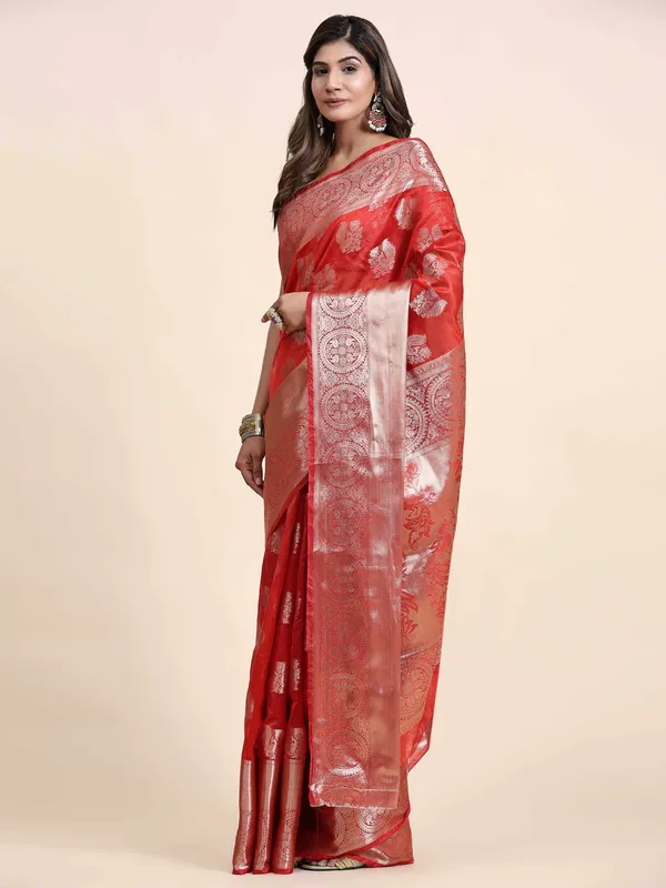 Red_Organza_Silk_Fabric_With_Zari_Weaving_Rich_Pallu_And_Contrast_Meenakri_Weaving_Border_Saree