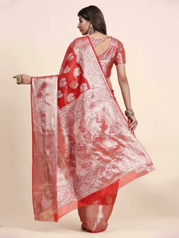 Red_Organza_Silk_Fabric_With_Zari_Weaving_Rich_Pallu_And_Contrast_Meenakri_Weaving_Border_Saree
