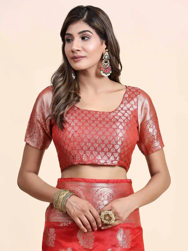 Red_Organza_Silk_Fabric_With_Zari_Weaving_Rich_Pallu_And_Contrast_Meenakri_Weaving_Border_Saree