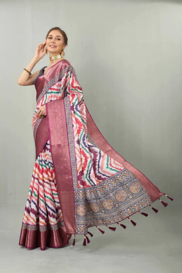 Pink_Kanjeevaram_Silk_Saree_with_Rich_Golden_Zari_Woven_Pallu