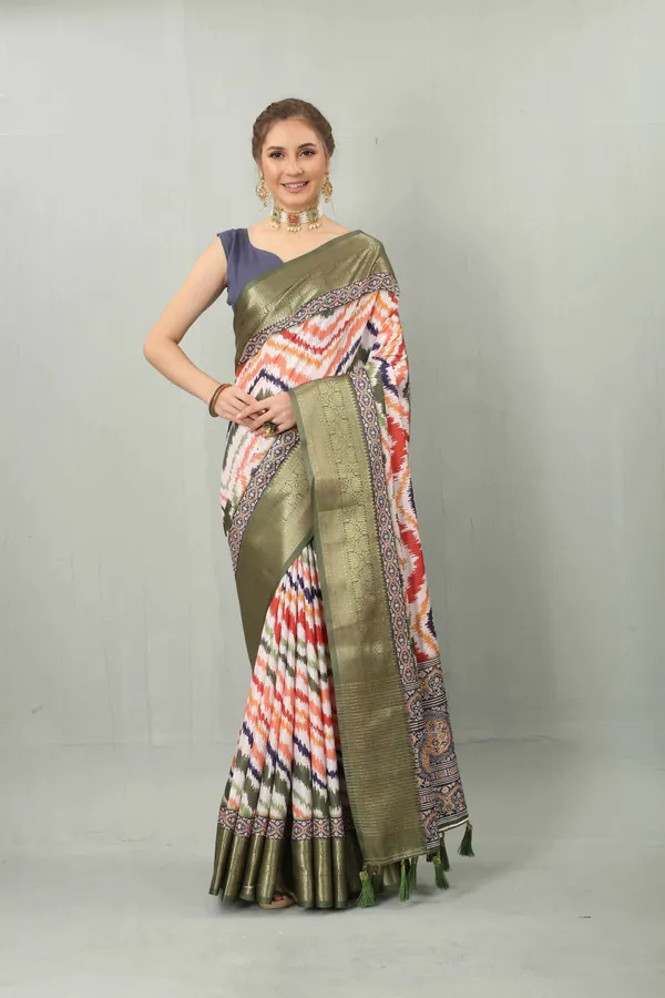 Green_Kanjeevaram_Silk_With_Rich_Golden_Zari_Wooven_Pallu_Saree