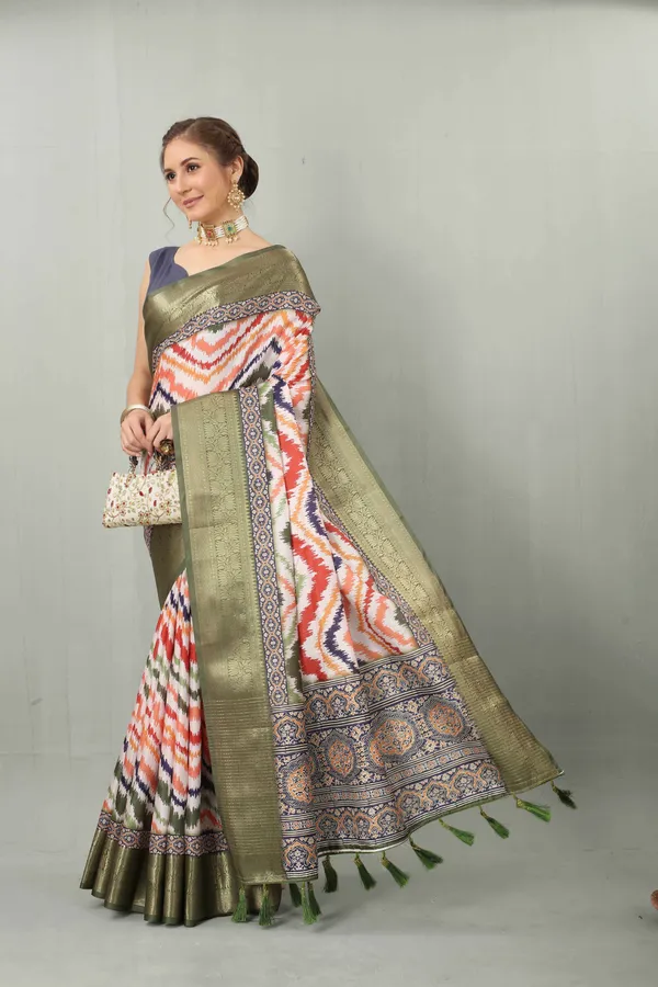 Green_Kanjeevaram_Silk_With_Rich_Golden_Zari_Wooven_Pallu_Saree