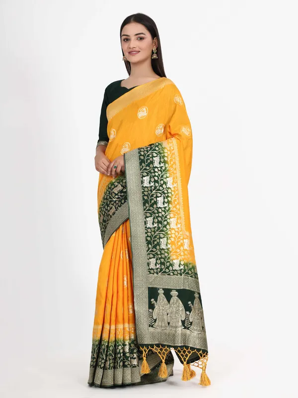 Multicolor_Viscose_Silk_Panihari_Pallu_&_Beautiful_Zari_Weaving_Border_Saree