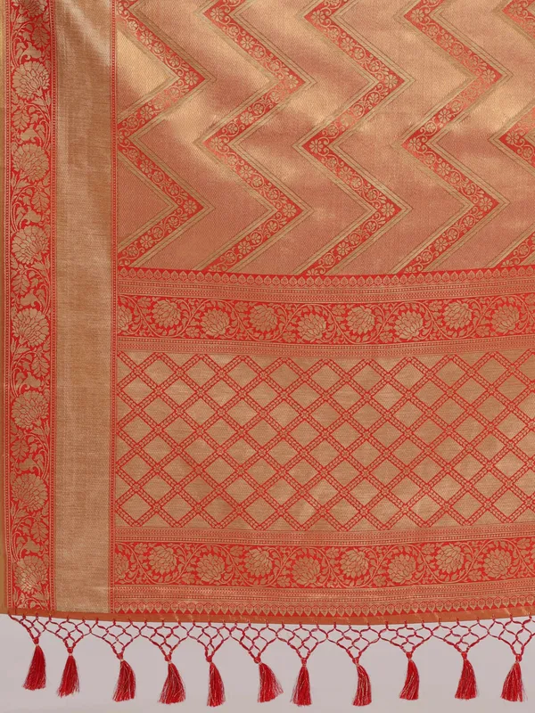 Red_Kanjeevarm_Silk_With_Geometric_Pallu_And_Lehriya_Weaving_Body_Saree