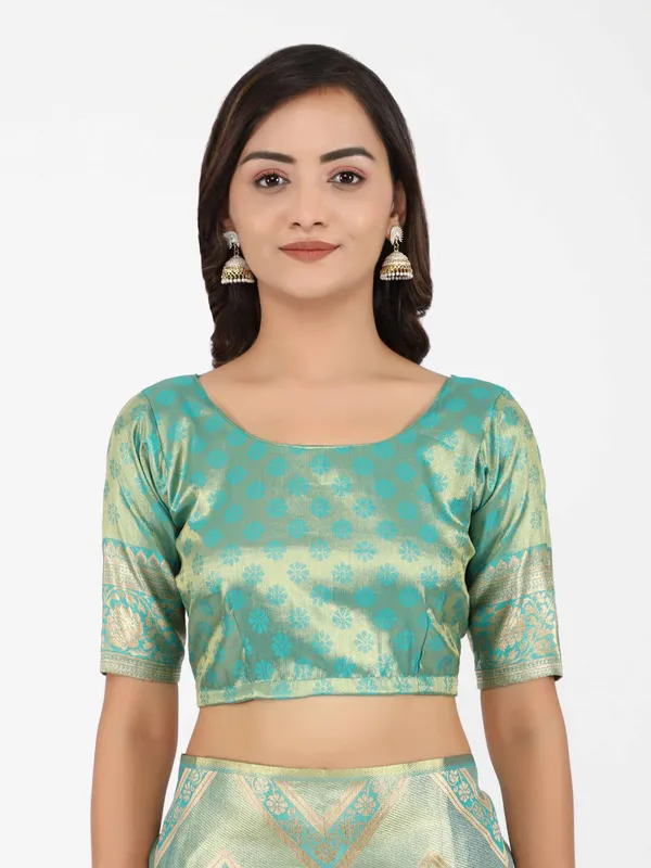 C-Green_Kanjeevarm_Silk_With_Geometric_Pallu_And_Lehriya_Weaving_Body_Saree