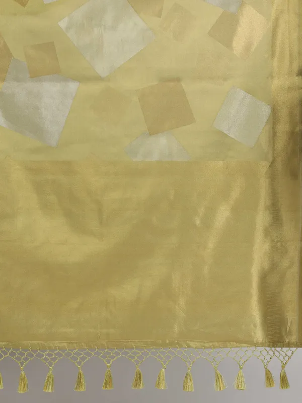 Cream_Kanjeevarm_Silk_With_Pure_Concept_Palu_And_Beautiful_Weaving_Checks_Body_Saree