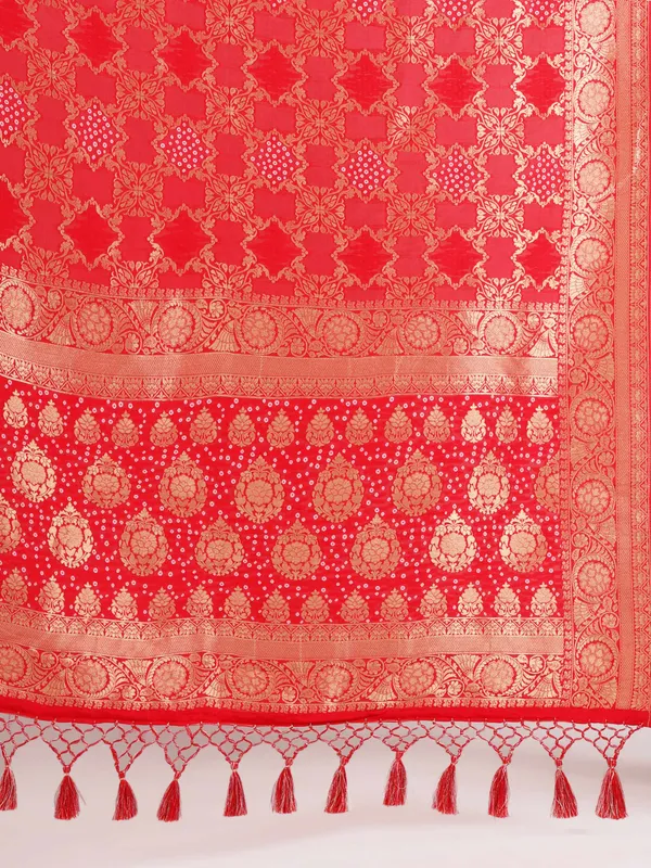 Red_Beautiful_Bandhani_Weaving_Pallu_Designer_Saree