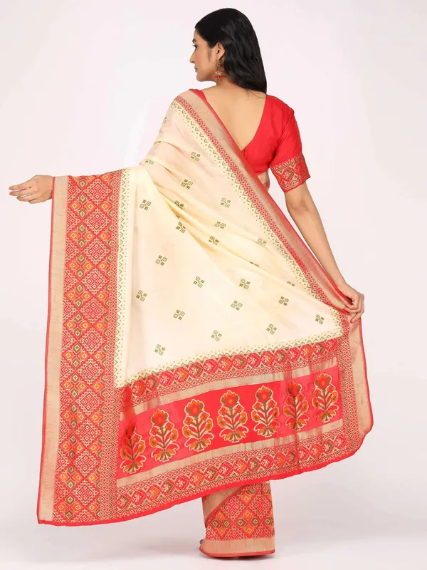 Cream_By_Red_Viscose_Silk_Weaving_Patola_Style_Beautiful_Designer_Saree