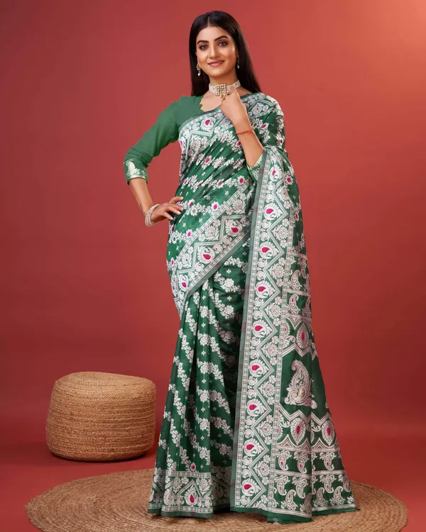 Green_Beautiful_Heavy_Jacquard_Work_Rich_Pallu_Saree
