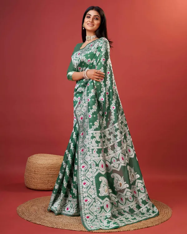 Green_Beautiful_Heavy_Jacquard_Work_Rich_Pallu_Saree