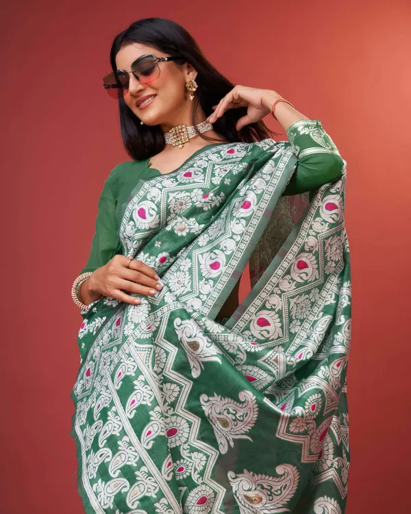 Green_Beautiful_Heavy_Jacquard_Work_Rich_Pallu_Saree