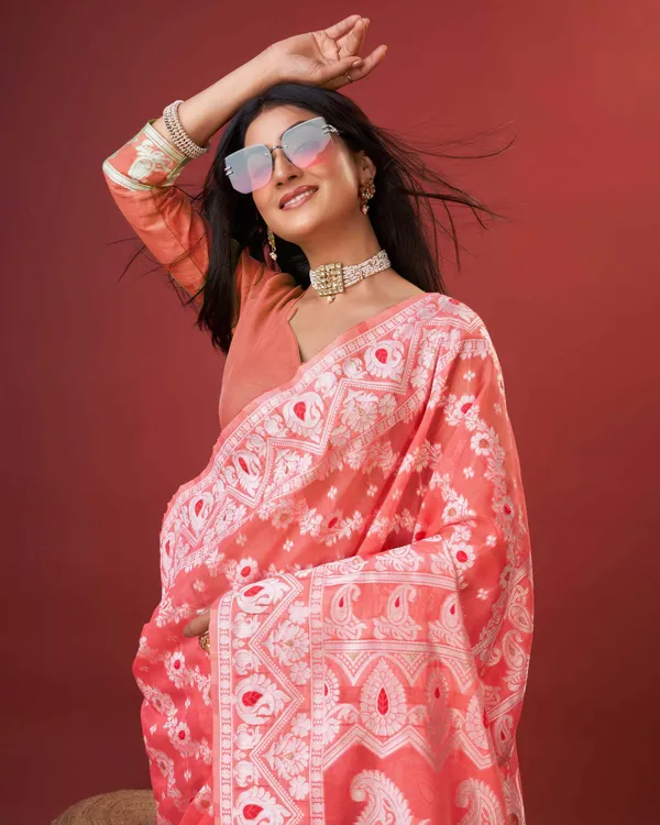 Peach_Beautiful_Heavy_Jacquard_Work_Rich_Pallu_Saree