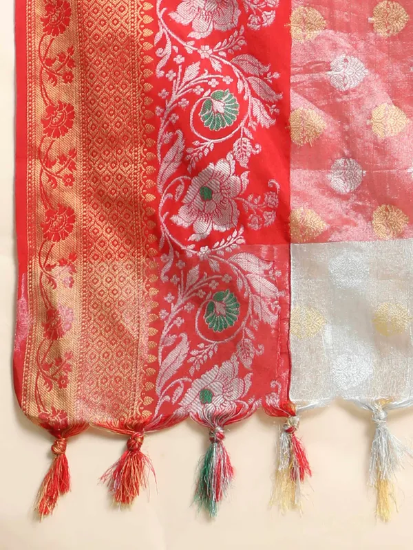 Blue_Red_Soft_Banarasi_Tussar_Silk_With_Beautiful_Gold_Zari_Weaving_With_Rich_Pallu_Saree