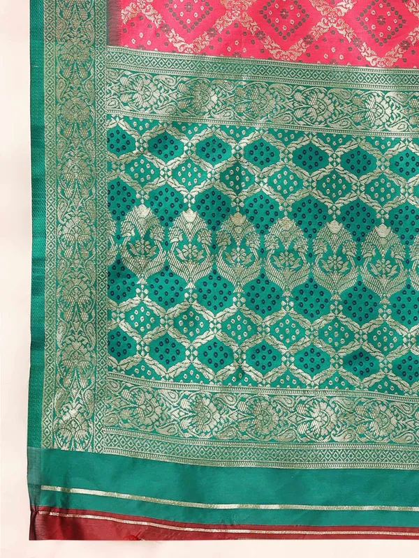 Rani_Pink_Green_Beautiful_Patola_Design_Jacquard_Work_Rich_Pallu_Saree