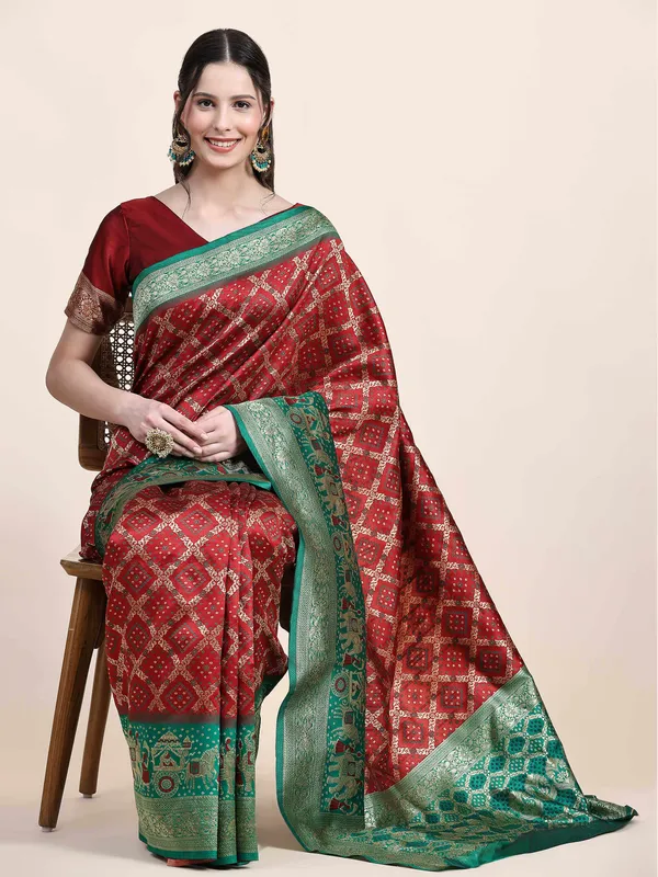 Maroon_Green_Beautiful_Patola_Design_Jacquard_Work_Rich_Pall_Saree