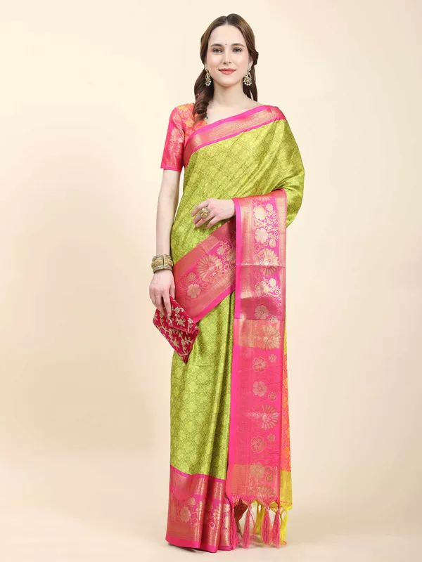 Lemon_Green_Pink_Soft_Silk_With_Attractive_Contrast_Dual_Tone_Jari_Border_Saree