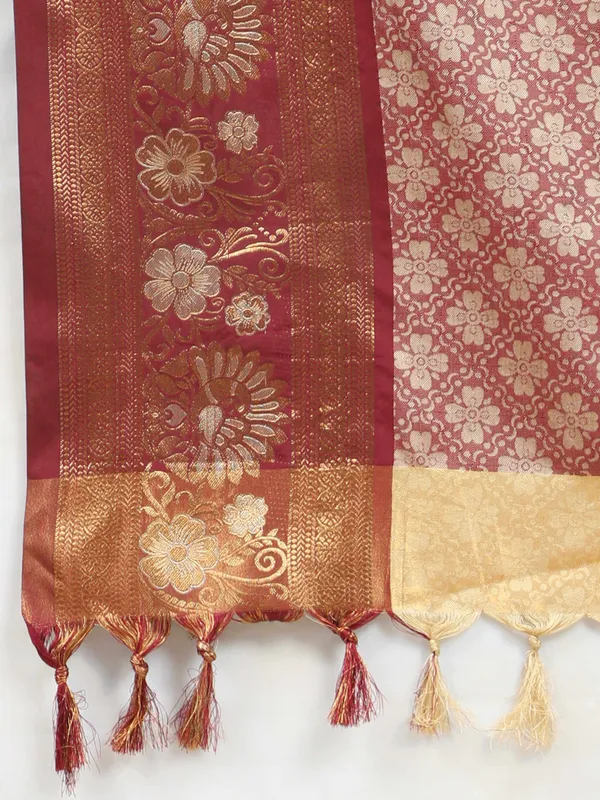 Beige_Maroon_Soft_Silk_With_Attractive_Contrast_Dual_Tone_Jari_Border_Saree