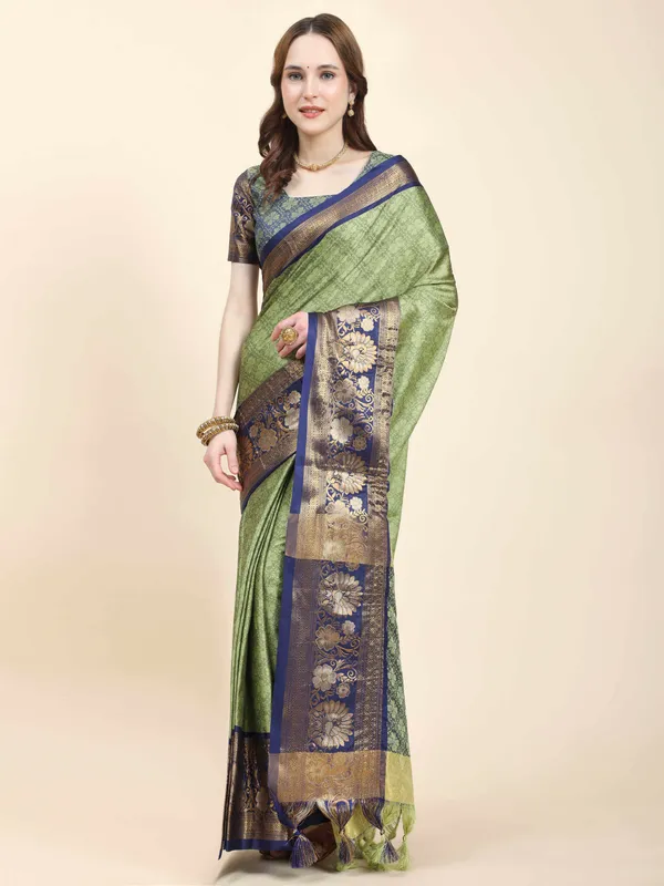 Mehandi_Blue_Soft_Silk_With_Attractive_Contrast_Dual_Tone_Jari_Border_Saree