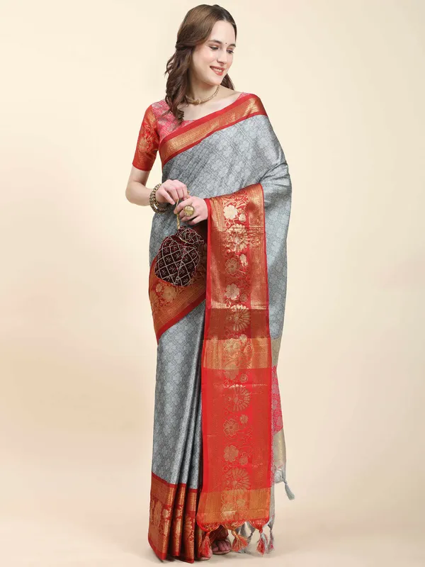 Grey_Red_Soft_Silk_With_Attractive_Contrast_Dual_Tone_Jari_Border_Saree