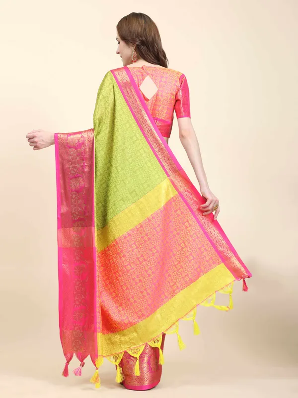Lemon_Pink_Soft_Silk_With_Attractive_Contrast_Dual_Tone_Jari_Border_Saree