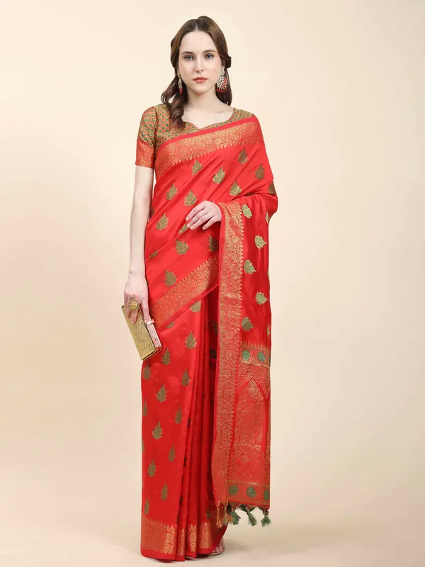 Red_Beautiful_Gold_Zari_Weaving_Jacquard_Border_And_Mina_Butta_Tassle_Saree