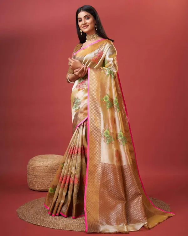 Cream_Beautiful_Gold_Zari_Weaving_Jacquard_Border_And_Mina_Butta_Tassle_Saree