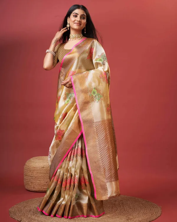 Cream_Beautiful_Gold_Zari_Weaving_Jacquard_Border_And_Mina_Butta_Tassle_Saree