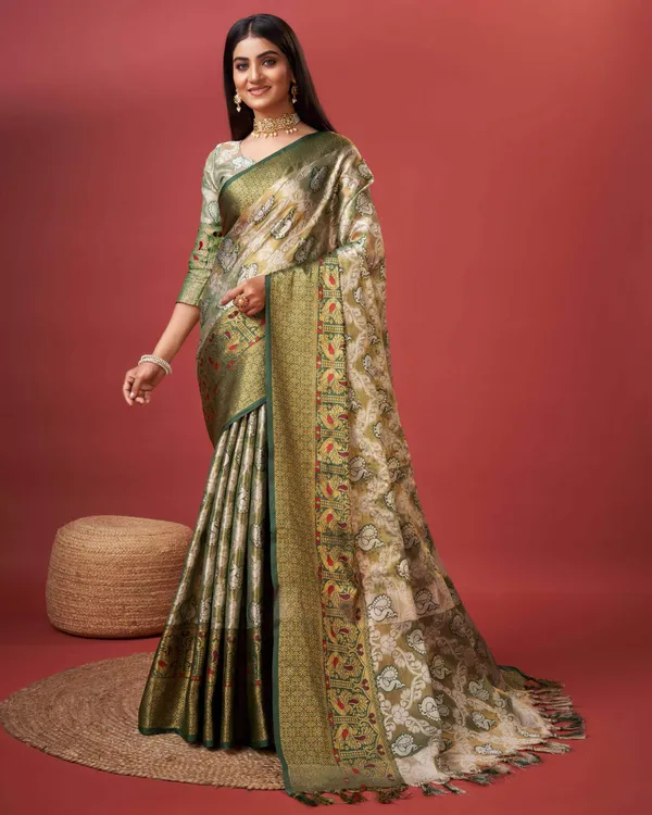 Green_Pure_Organza_Silk_With_Zari_Pallu_And_Rich_Zari_Wooven_Border_With_Weaving_Design_Tassle_Saree