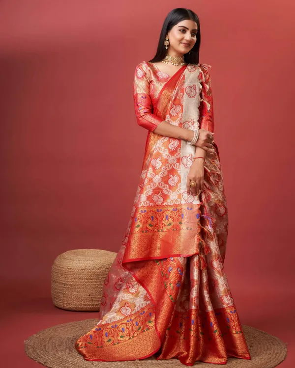 Red_Pure_Organza_Silk_With_Zari_Pallu_And_Rich_Zari_Wooven_Border_With_Weaving_Design_Tassle_Saree