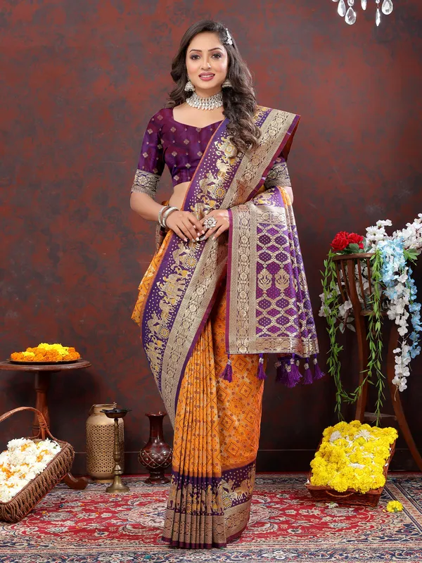 Mustard_(Gold_)_Soft_Patola_Silk_With_Meenakari_Weaving_Motifs_And_Rich_Zari_Weaving_Pallu_Saree