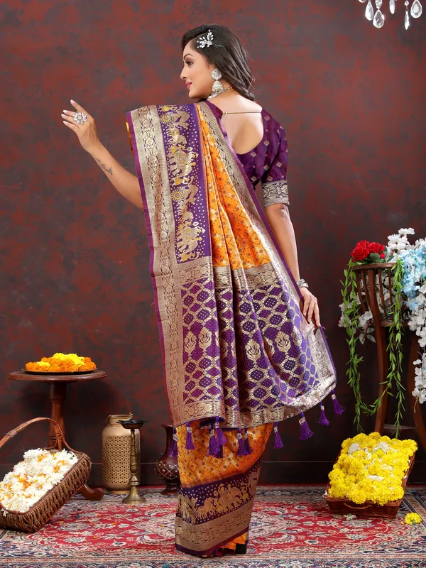 Mustard_(Gold_)_Soft_Patola_Silk_With_Meenakari_Weaving_Motifs_And_Rich_Zari_Weaving_Pallu_Saree