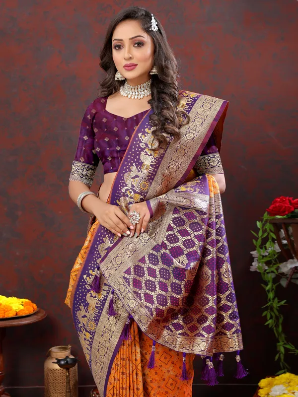 Mustard_(Gold_)_Soft_Patola_Silk_With_Meenakari_Weaving_Motifs_And_Rich_Zari_Weaving_Pallu_Saree
