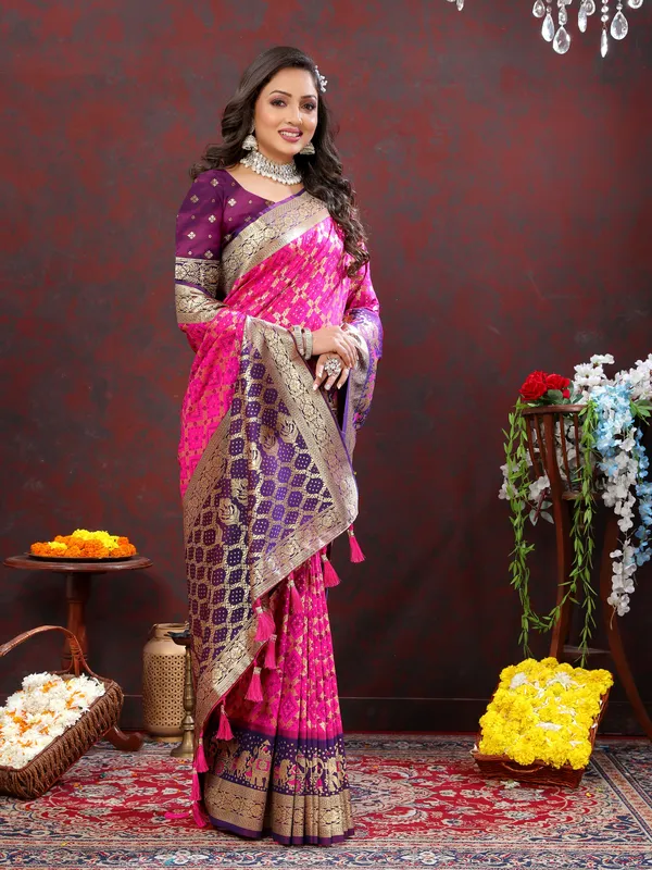 Pink_Soft_Patola_Silk_With_Meenakari_Weaving_Motifs_And_Rich_Zari_Weaving_Pallu_Saree