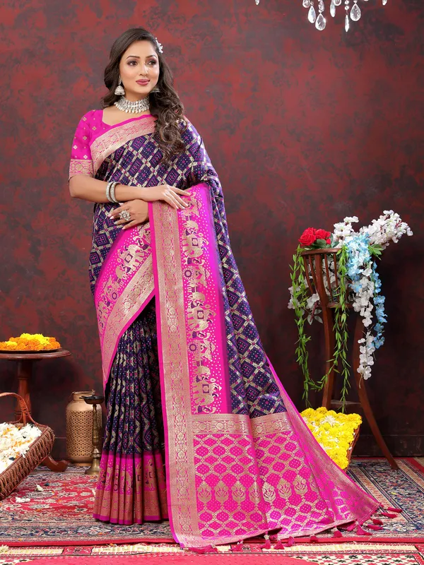 Navy_Blue_Soft_Patola_Silk_With_Meenakari_Weaving_Motifs_And_Rich_Zari_Weaving_Pallu_Saree