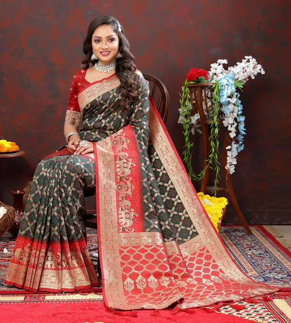 Black_Soft_Patola_Silk_With_Meenakari_Weaving_Motifs_And_Rich_Zari_Weaving_Pallu_Saree