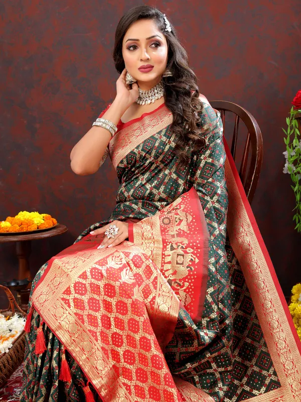 Black_Soft_Patola_Silk_With_Meenakari_Weaving_Motifs_And_Rich_Zari_Weaving_Pallu_Saree