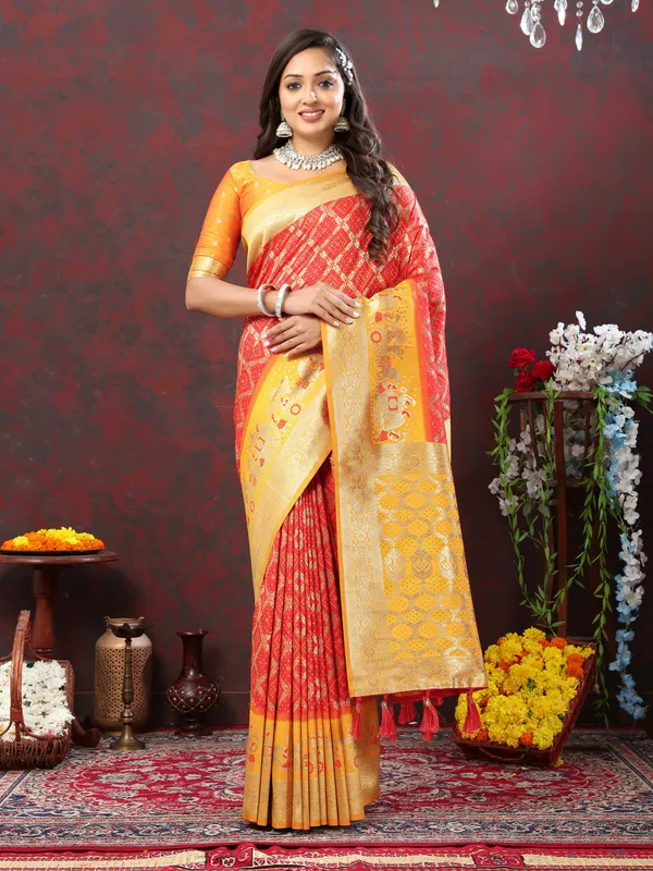 Red_Soft_Patola_Silk_With_Meenakari_Weaving_Motifs_And_Rich_Zari_Weaving_Pallu_Saree