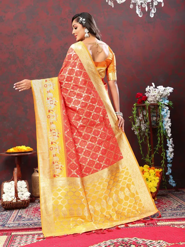Red_Soft_Patola_Silk_With_Meenakari_Weaving_Motifs_And_Rich_Zari_Weaving_Pallu_Saree