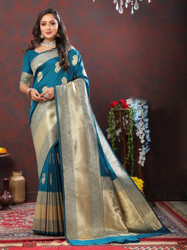 Blue_Soft_Silk_With_Zari_Weaving_Design_And_Rich_Zari_Weaving_Pallu_Border_Saree
