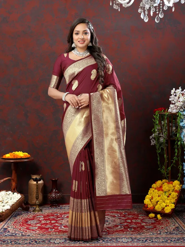 Maroon_Soft_Silk_With_Zari_Weaving_Design_And_Rich_Zari_Weaving_Pallu_Border_Saree