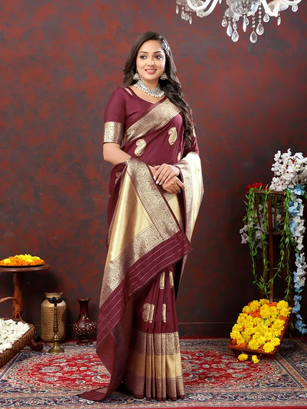 Maroon_Soft_Silk_With_Zari_Weaving_Design_And_Rich_Zari_Weaving_Pallu_Border_Saree
