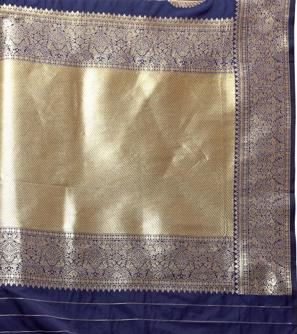 Navy_Blue_Soft_Silk_With_Zari_Weaving_Design_And_Rich_Zari_Weaving_Pallu_Border_Saree